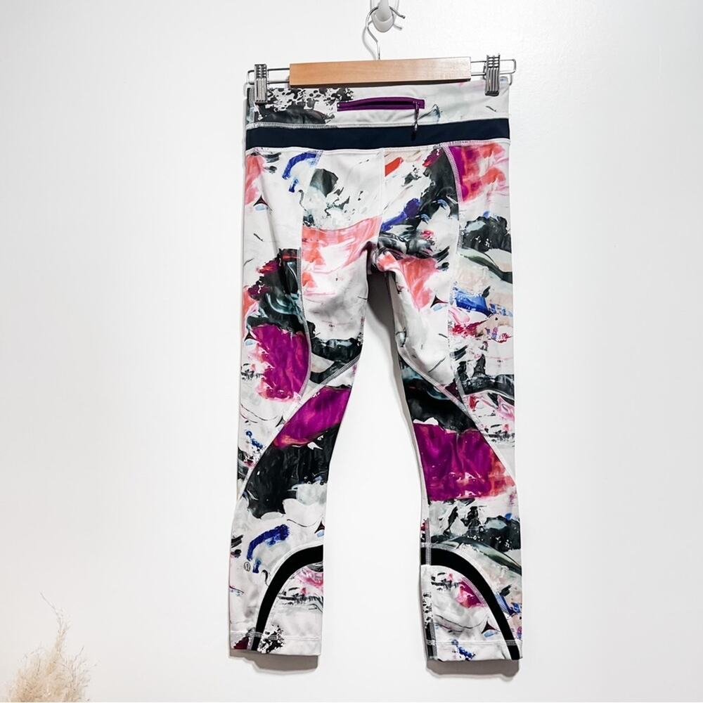 Lululemon Run Sz 4 Inspire Crop II All Full-On Luxtreme Pigment WaveMulti/Black - Picture 4 of 11